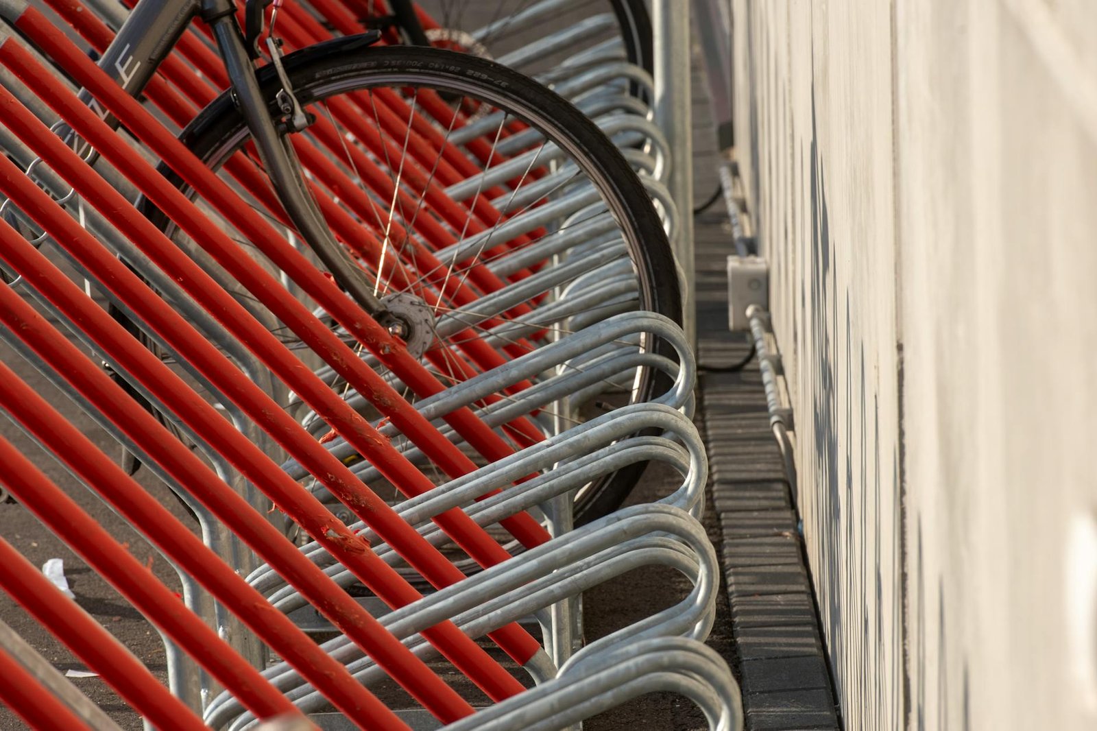 This bike rack — Best This bike rack pioneer is selling Blueto…